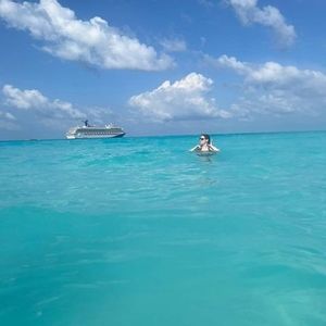 Meet your Posher, Rita